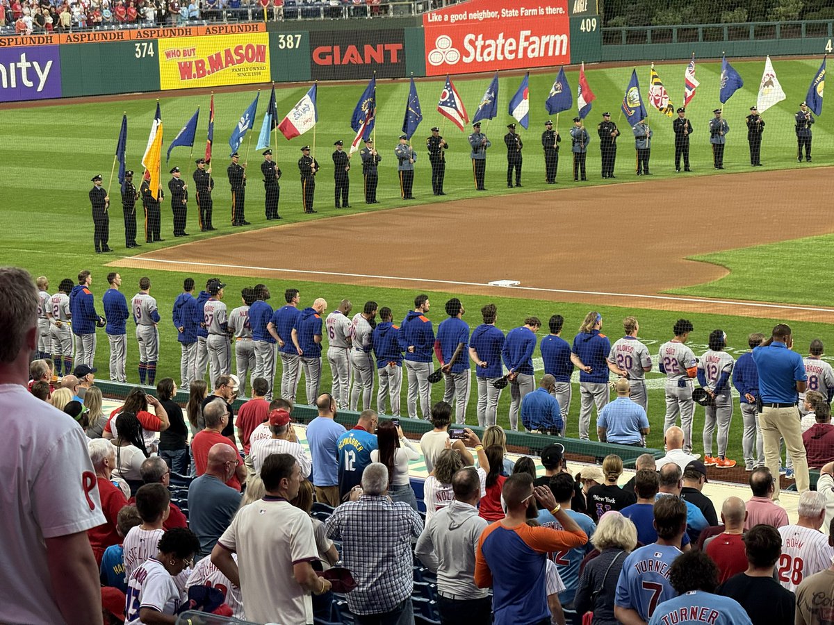 Former Tiger and current Met <a href="/rstanek_55/">Ryne Stanek</a> in the middle of a playoff race in Philly.
