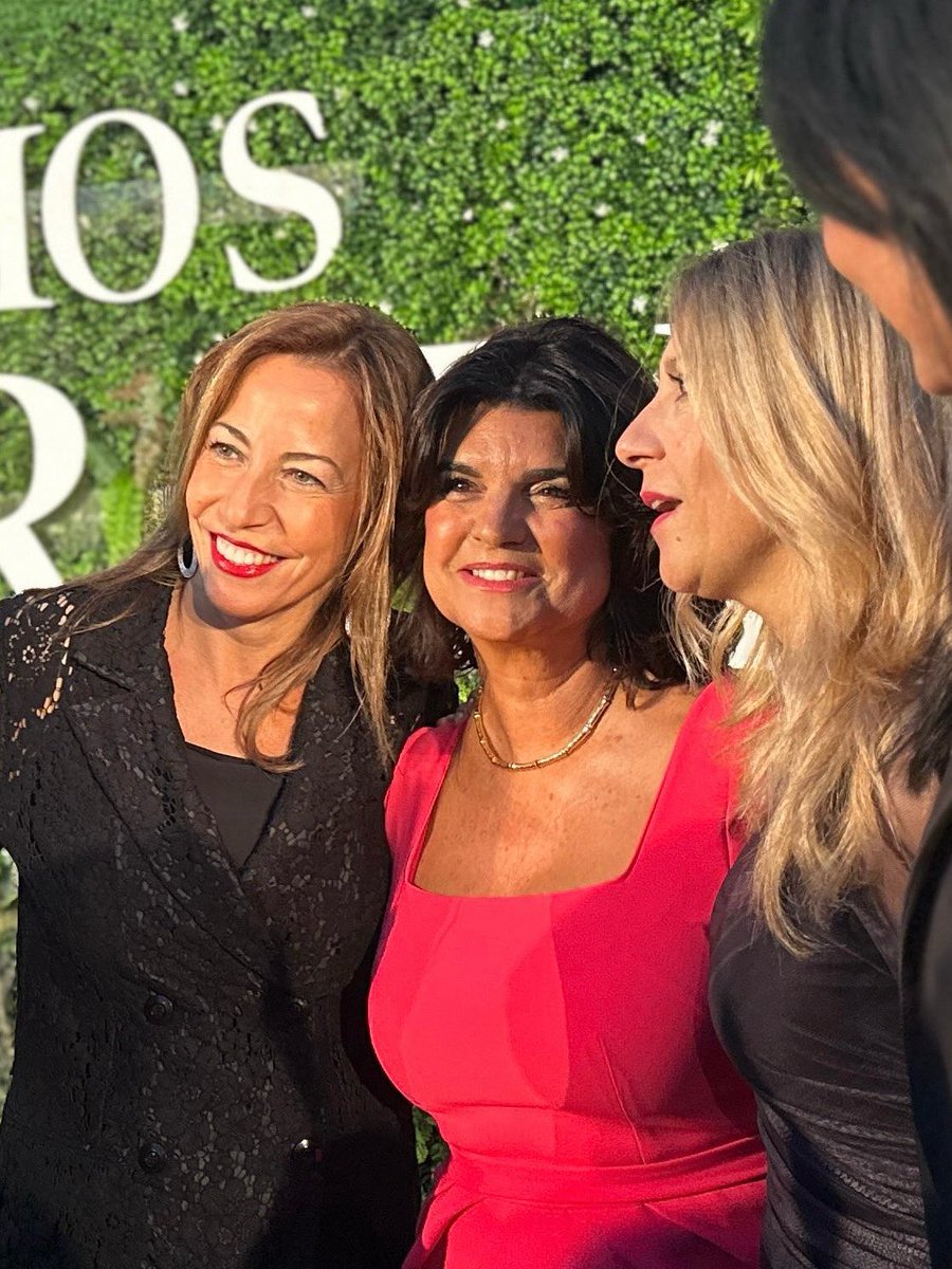 En las Fiestas del Pilar, Zaragoza entregará su Medalla de Oro a Paloma de Yarza.
Un referente profesional y humano que simboliza esfuerzo, responsabilidad y vocación de servicio.

Un reconocimiento a su liderazgo y a su contribución a hacer de Zaragoza una ciudad mejor.