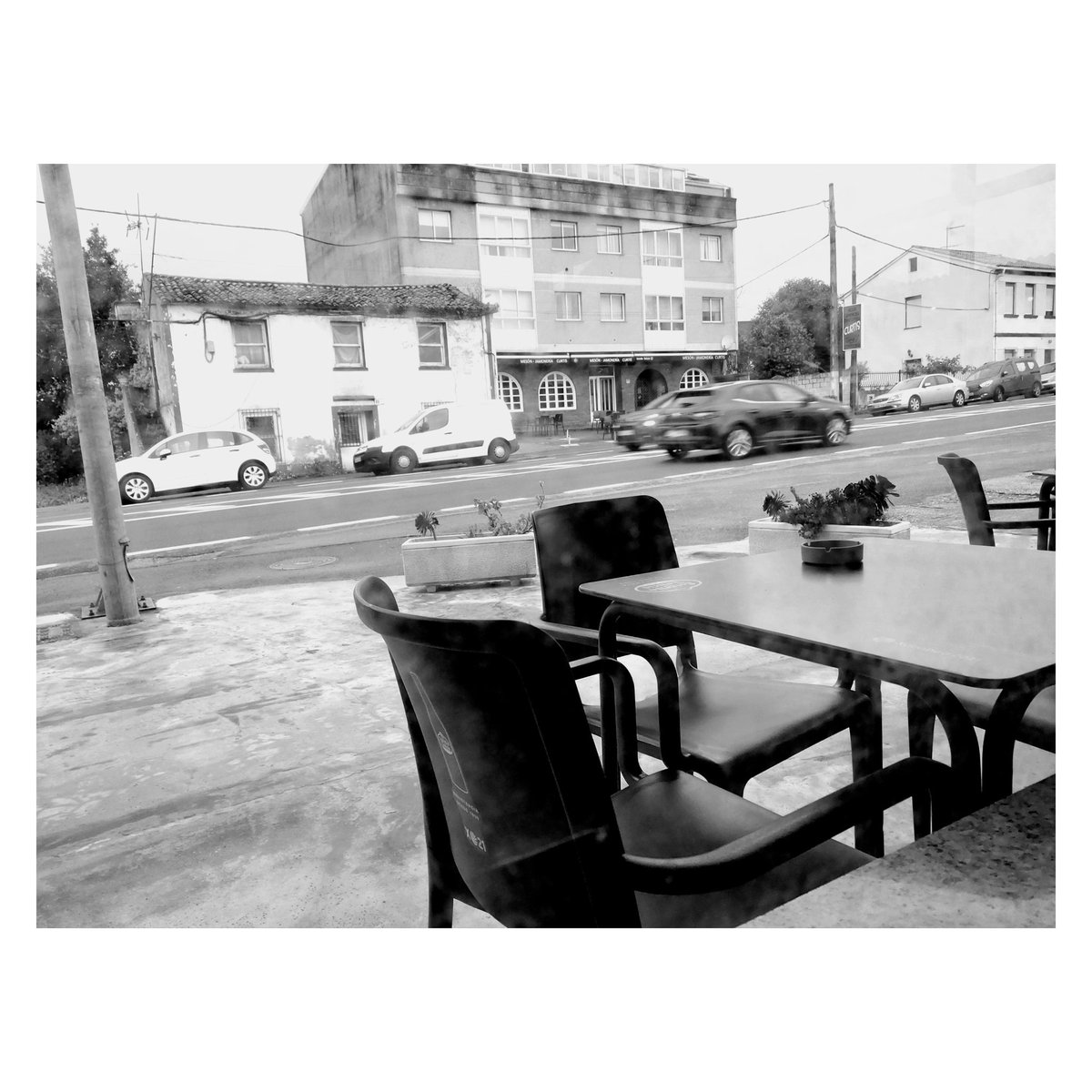 Valorar os pequenos logros, diminuir a intensidade emocional e desfrutar das persoas e dos momentos. 
Son dous días... vou tomar un café.