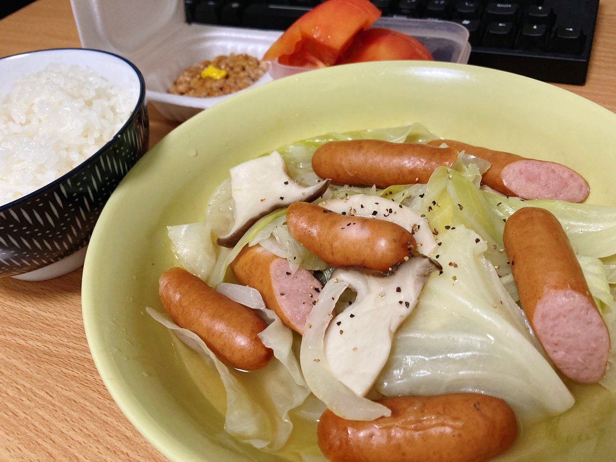 キャベツとウィンナーのポトフ