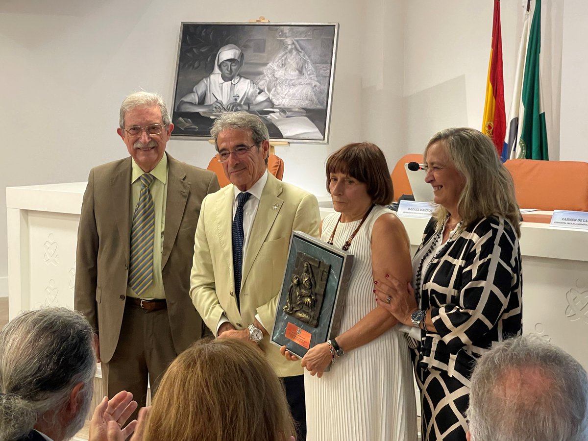 👩‍⚕️Carmen Angoloti Mesa, la mujer que dignificó al herido y fue precursora de la profesionalización de la enfermería en España

coecadiz.com/2025/09/carmen…