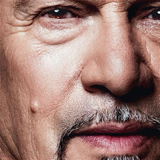 Barange_'s tweet photo. Il y a un, je posais les premières notes de LIBRES pour le nouvel album de Florent Pagny. Aujourd’hui  fier d’écouter sa voix sur l’un de mes sons. Authentique et sans filtre comme d’hab et c’est ça qu’on aime. Merci Boss👊👊👊 #florentpagny #libre #tendance https://t.co/xGeMNiBQ23