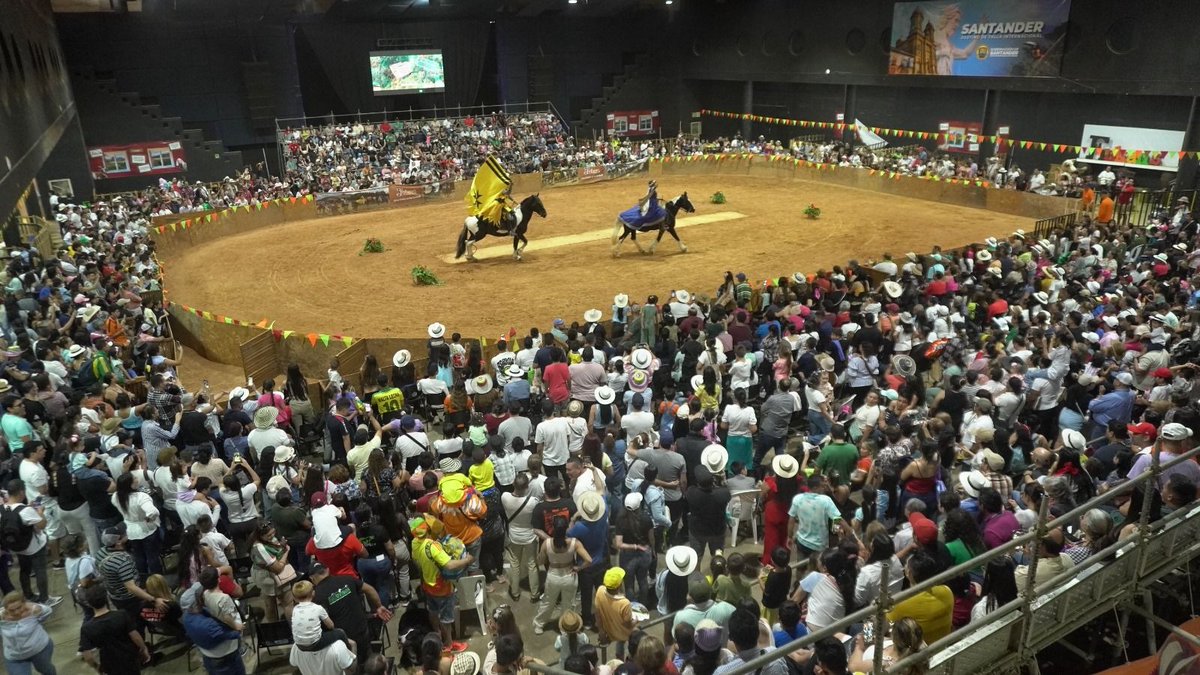 #Bucaramanga da la bienvenida a la edición 75 de la #FeriaGanadera 2025: tradición, familia y desarrollo.  Bucaramanga será sede de la #ferianacionalequina 2026.  

<a href="/CenferSA/">CENFER Bucaramanga</a> 

Ampliación 
👉melodiaenlinea.com/noticias/bucar…