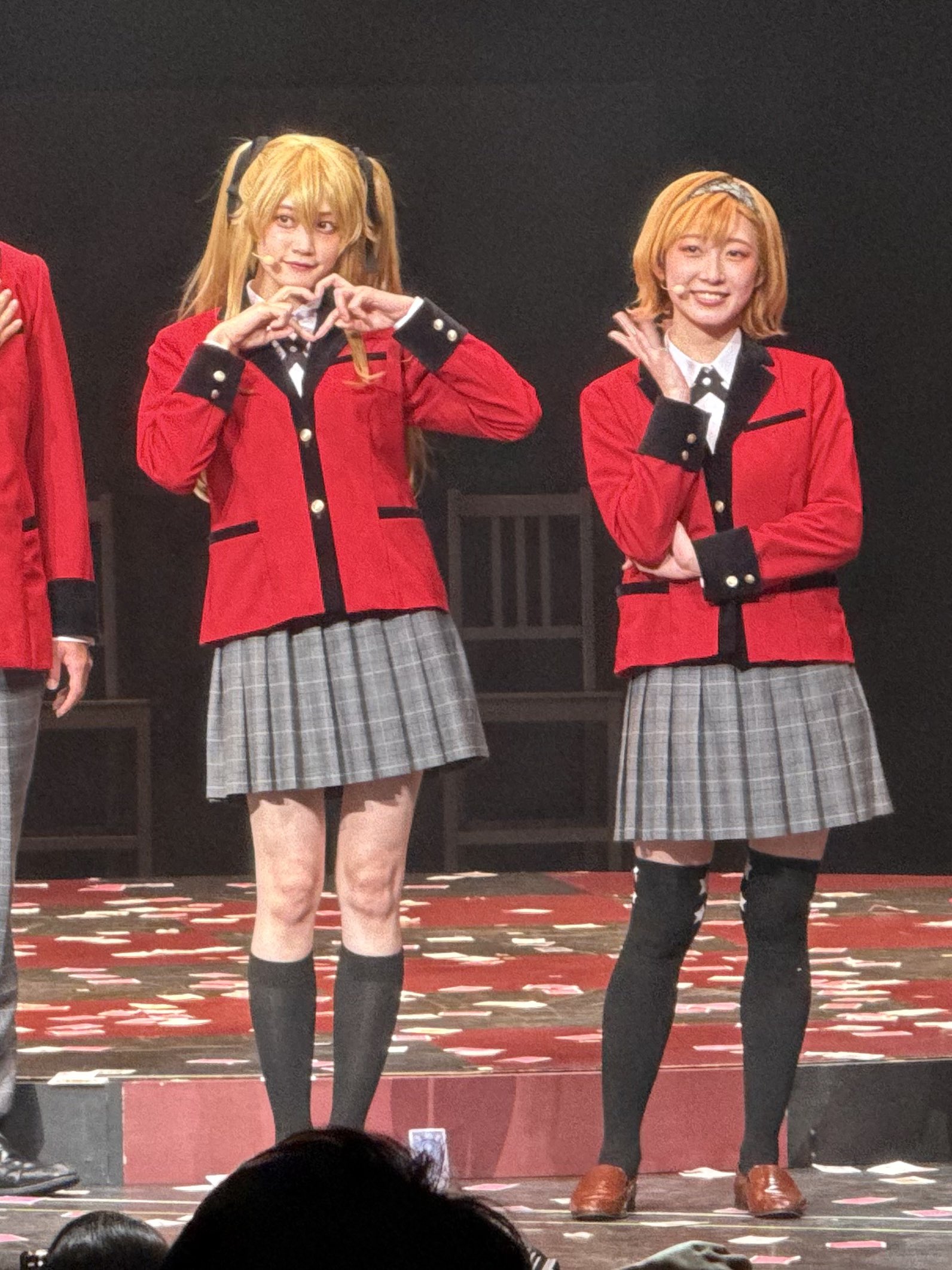 舞台　やがて君になる 小泉萌香　河内美里　直筆サイン　ミニポスター　ブロマイド 舞台 やがて君になる 小泉萌香 河内美里 直筆サイン ミニ