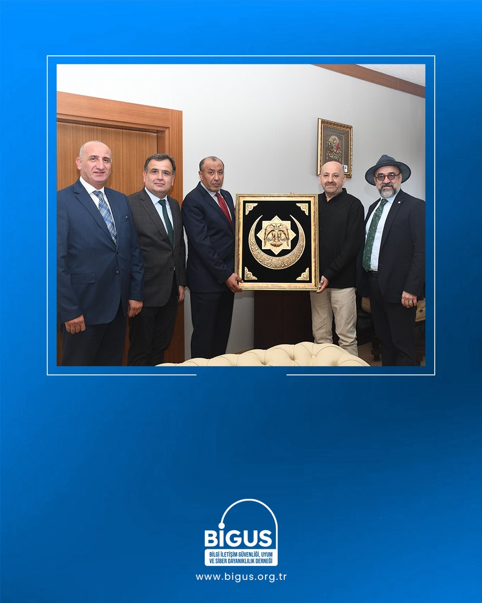 _bigus__'s tweet photo. Başkanımız Cem HACIZADE, TÜBİFED-Bilişim Sektörü Dernekleri Federasyonu Başkanı Necmettin KIRIK, TÜBİDER Bilişim Sektörü Derneği Başkanı Tuncay IŞIK ve KOBİD Konya Bilişim Derneği Başkanı Mehmet ÖNAL ile birlikte KVKK Başkanı Prof.Dr.Faruk Bilir’e nezaket ziyaretinde bulundular https://t.co/lD73HF1Mo9