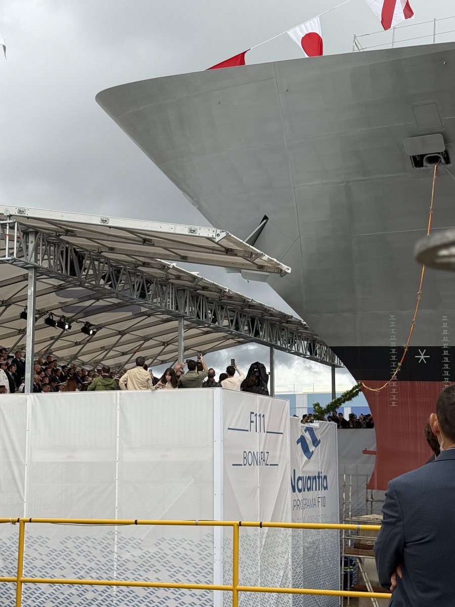 eres_mui's tweet photo. Un orgullo poder participar en un día tan señalado y esperado y poder demostrar que en los eventos hay espacio para todos. 

Reto de distribuir 5000 asistentes, superado de nuevo ✅

#Botadura #bonifaz #f111 #eventosmui #eresmui #inclusión #auxiliaresdeeventos #equipo https://t.co/OGHW7RzUwt