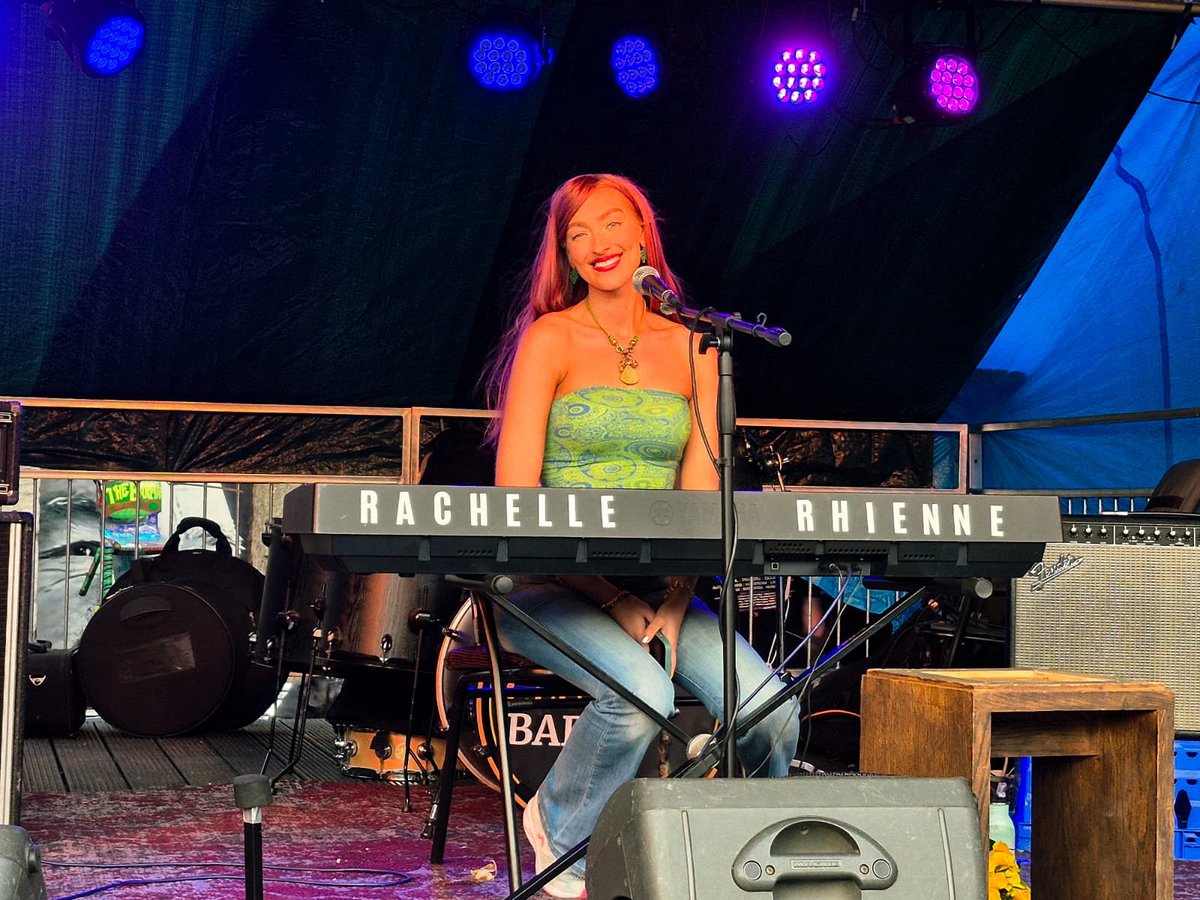 Rachelle Rhienne tweet media