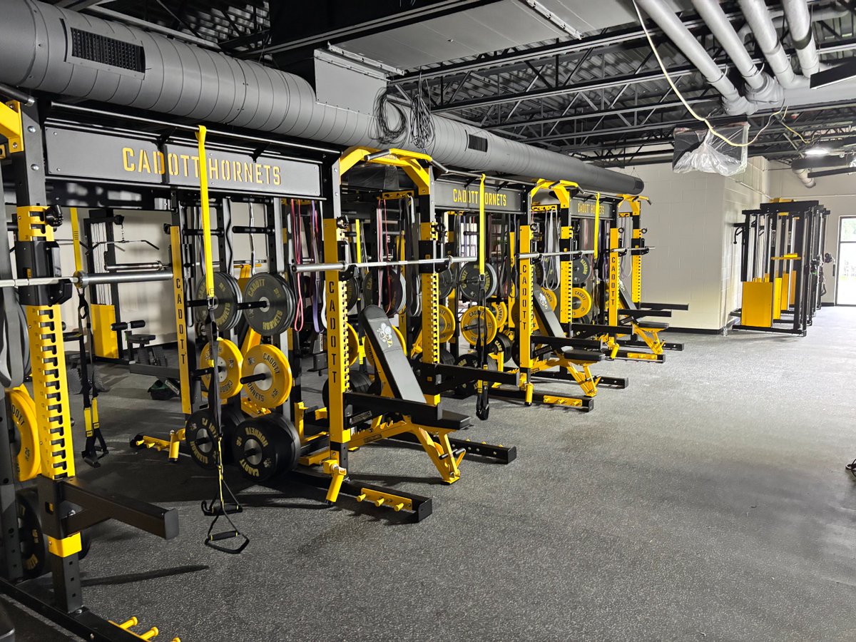 DynamicFandS's tweet image. 📍 Cadott, Wisconsin

The Hornets just leveled up with a brand-new Dynamic strength room—custom racks, branded plates, and equipment designed to build better athletes.

#MoreStrengthPerSquareFoot® | #BuildABetterAthlete