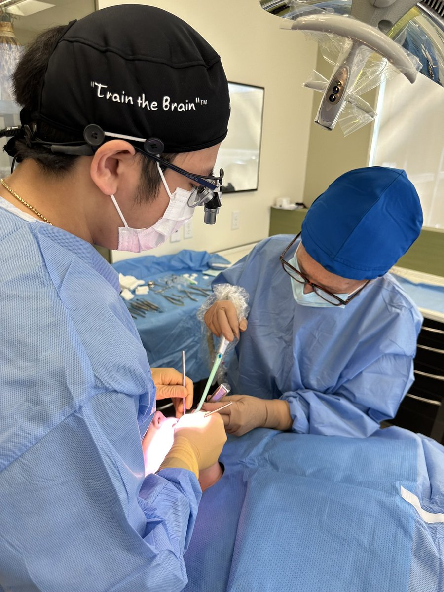 TIDE4Teeth's tweet photo. Montreal dentists — are you ready to build confidence in implant dentistry? Join Dr. Mark Lin for the Basic Implant Mini Residency starting October 2025 in Montreal! This structured program combines 8 webinars + 4 in-person modules to give you 100 CE hours https://t.co/snwcG39CeO https://t.co/EQcdQ6aZGL