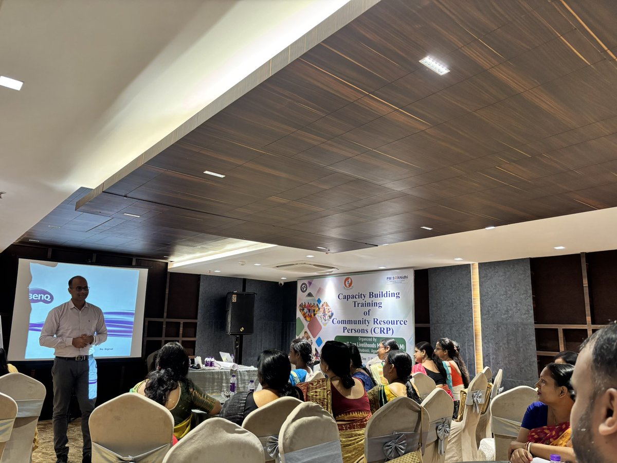 Sri Joydeep Roy, Accounts Officer of TULM, inspired our CRP Didis today with his guidance &amp; motivational session during the capacity building training. 💬💪
Empowering women to uplift themselves &amp; their communities! 🙌
#CRPTraining #CRPDidis #TULM #CommunityEmpowerment