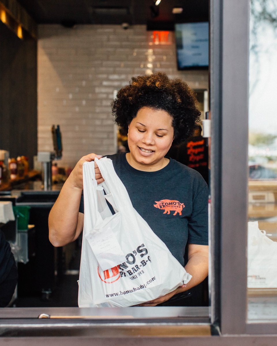 BonosBBQ's tweet photo. Team lunch, tailgate or Tuesday night takeout — local barbecue hits every time. Choose from one of our delicious menus or create your own feast! 🔥
View menus &amp; order catering: https://t.co/7XPf5tIQ13
#bonosbbq https://t.co/uJucycznRB