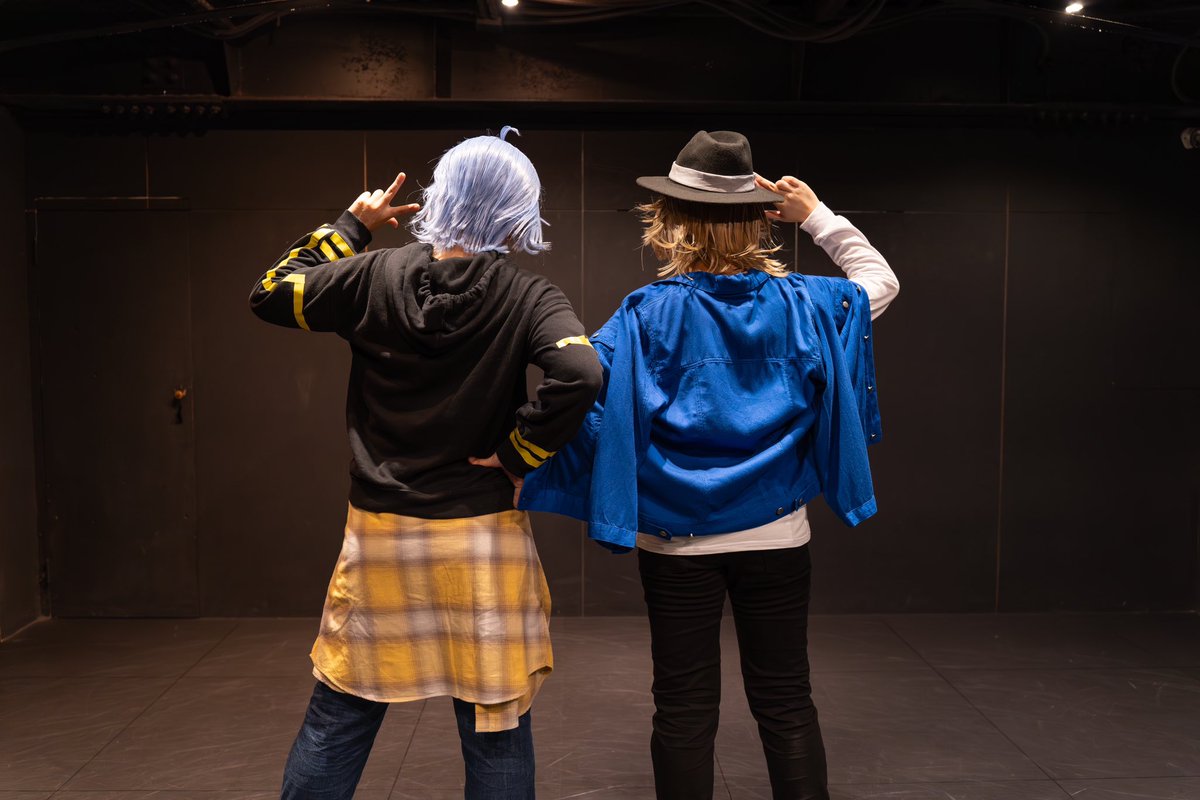 先日はオンライン見ていただきありがとうございました🌺🍙撮影日のお写真です📷
海愛ちゃんがウィッグやってくれたよ〜😘

一般参加の締め切りが、あと2時間ないので、下のリンクから大急ぎでお願いします🙇‍♀️

現地も元気に頑張ります❤️💛待ってます✨
【🎀m(io)より🎗️】

 #Furicopyfesta9