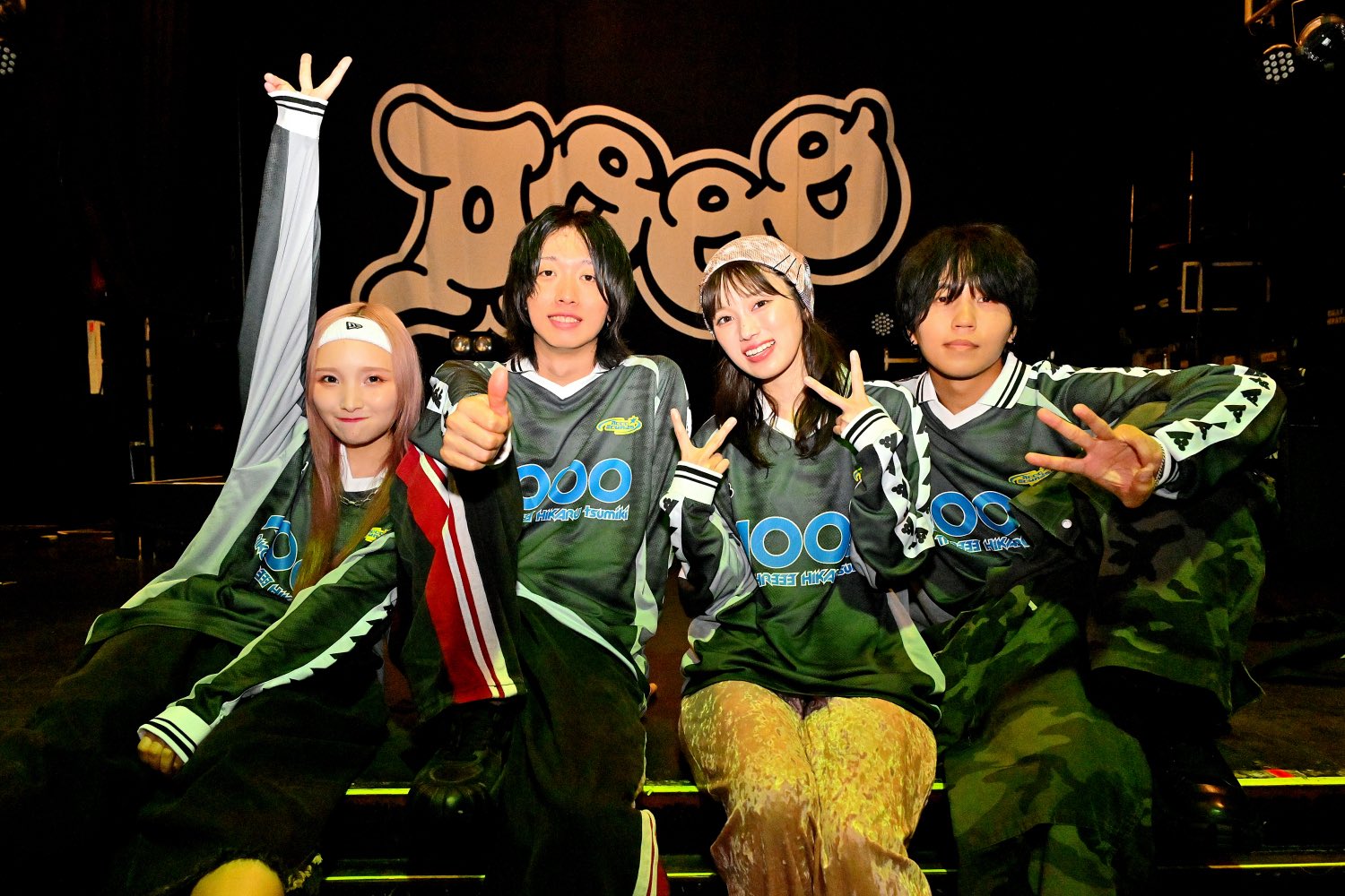 【LIVE会場限定】Aooo 「Demooo」 LIVE会場限定】Aooo 「Demooo」 Aooo (@Aooo_band) / X