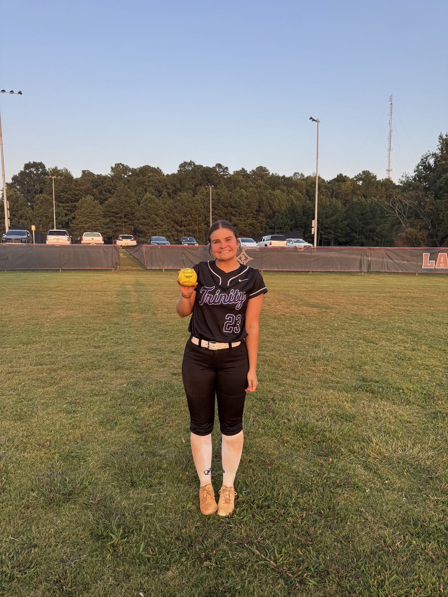 annaaycock28's tweet photo. 💥 1st HR of the season last night!
SR season (thru 10 games): ~ .500 AVG | 4 2B | 3 3B | 1 HR | 8 SB | .929 SLG
🥎 Pumped for GCSU camp this weekend!
@GCSU_Softball @CoachJ34 @MercerUSoftball @CoachKuhlmeyer @MaryBethDen @SamfordSB @APBrogdonBranch @EcDingler 
#uncommitted2026 https://t.co/P3ao6ki6rQ