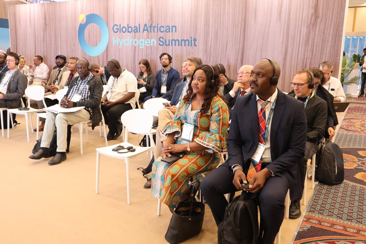 SASSCAL_ORG's tweet image. 1/2: SASSCAL at the @GAHS 2025 as a Supporting Partner.

#SASSCAL was represented by Executive Director Prof. Nelago Indongo, DST Dr. Budzanani Tacheba, &amp;amp; other staff members, who joined leaders &amp;amp; stakeholders to highlight SASSCAL’s contribution to Africa’s green hydrogen journey