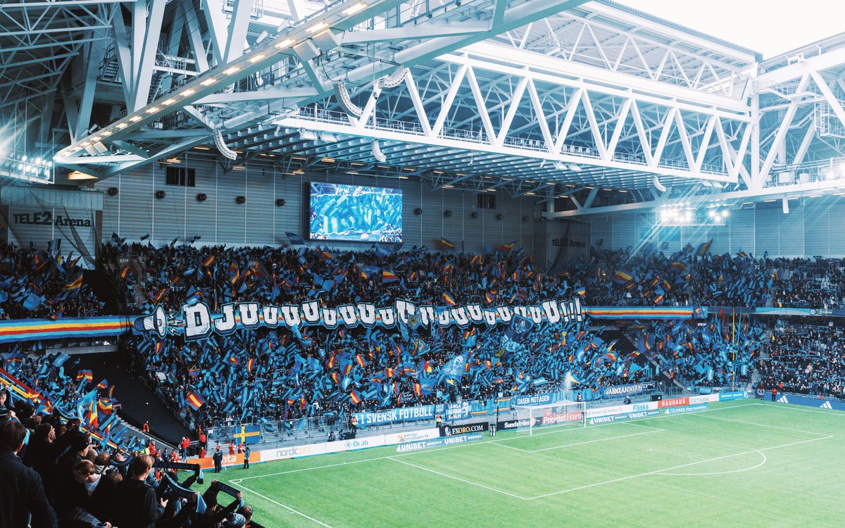 Söndagens derby är fullt med Djurgårdare! 🏟️

Förutom de tilldelade sektionerna för bortasupportrar på den norra läktaren är hela arenan slutsåld till våra medlemmar. Det bäddar för en fantastisk inramning, och vi ser fram emot att tillsammans göra allt för att ta tre poäng!