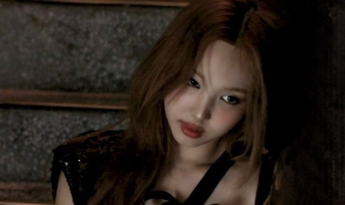 itsprettynayeon's tweet photo. https://t.co/2F88TcT6or
