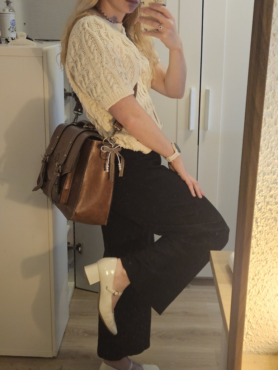 lila 𐐪𐑂 tweet media