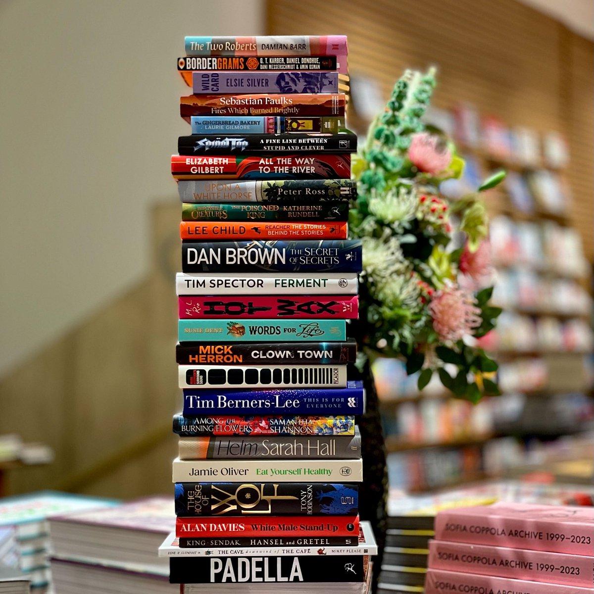 Waterstones tweet media