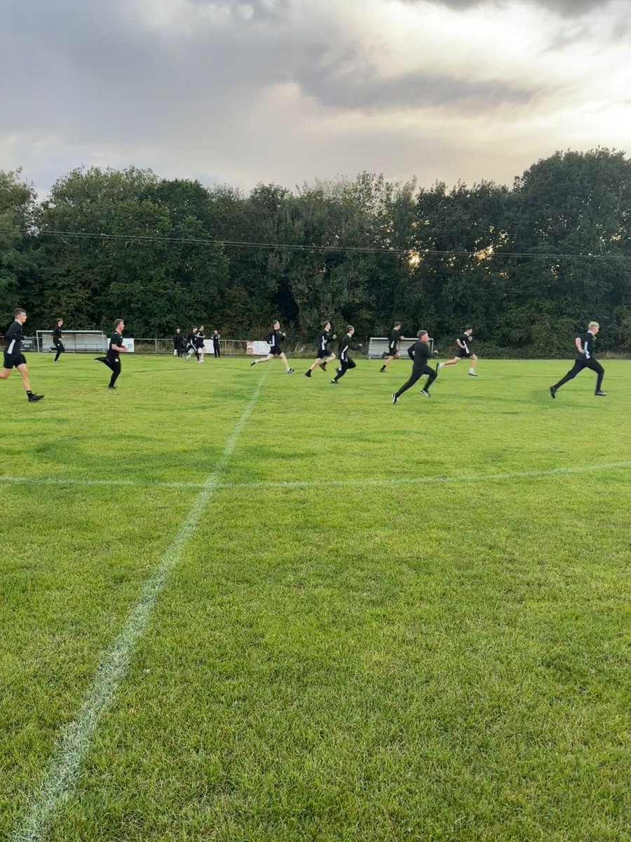 NRCFAREFDEV's tweet image. DEVELOPMENT | Rounding off a busy week of development last night at @tibsfc for our @NorthRidingFA @PhostersFM Referee Development Group meeting. Great to see a real mix of personalities in the group this season, all looking to improve on &amp;amp; off the pitch!💪