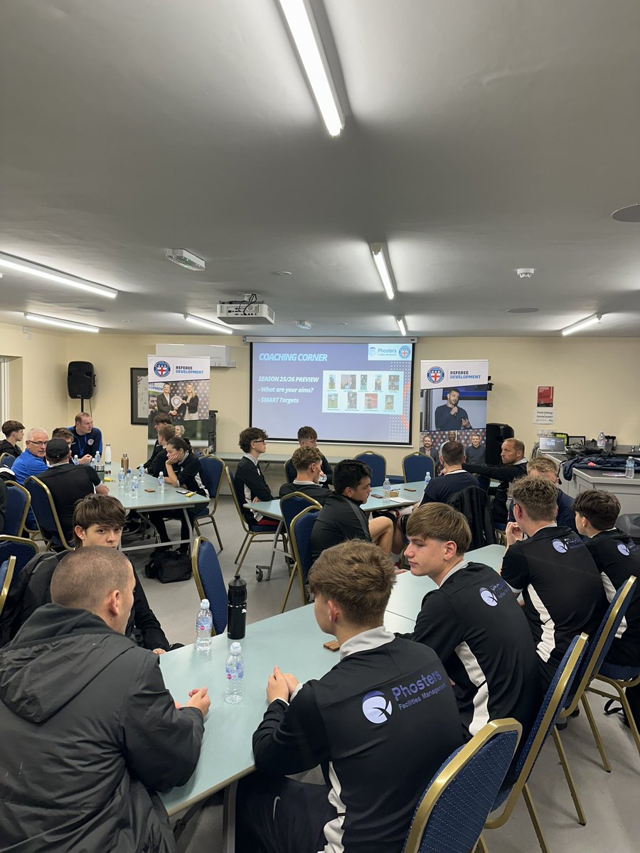 NRCFAREFDEV's tweet image. DEVELOPMENT | Rounding off a busy week of development last night at @tibsfc for our @NorthRidingFA @PhostersFM Referee Development Group meeting. Great to see a real mix of personalities in the group this season, all looking to improve on &amp;amp; off the pitch!💪