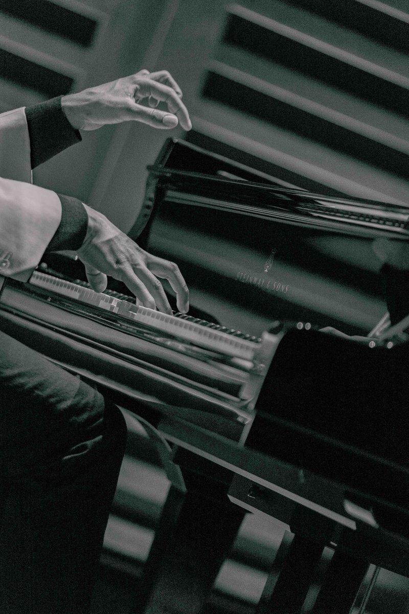 cyrillibrahim's tweet photo. Just the music. Just the hands.
#Piano #InPerformance #ClassicalMusic #CyrillIbrahim
@thexiledbrit https://t.co/sJ842WKpBC