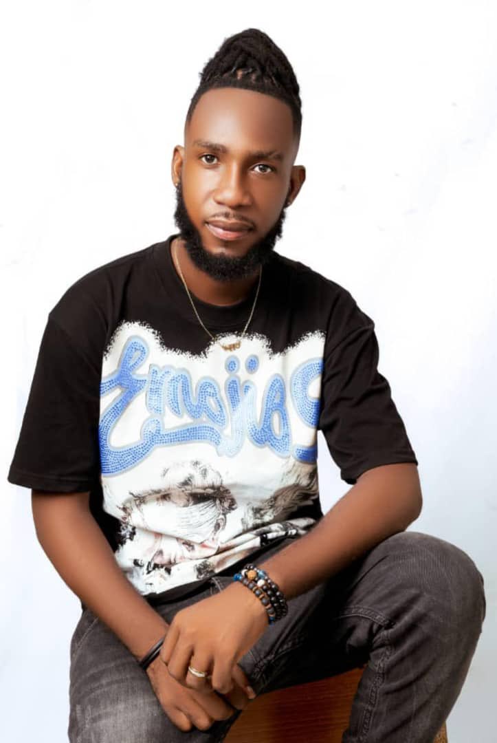 Jodi a se jounen mondyal Penonb lan (<a href="/penonblan/">Penonb Lan Officiel</a>), yon bèl Emcee nou kontan konte pami nou. 
Ede nou swete l yon bon rekòt lavi.

#PenonbLan
#Birthday
#Eritaj
#Evazyon