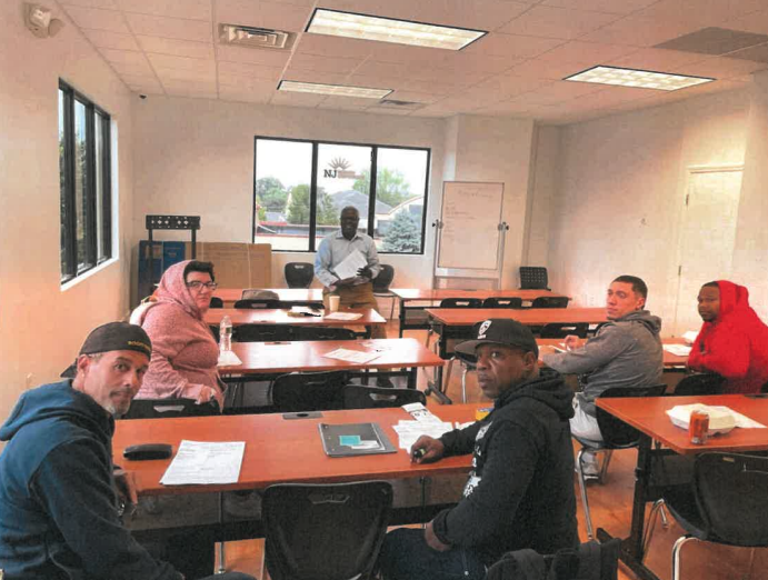 NJ_Reentry's tweet photo. #NJRC #FinancialLiteracySessions ran by #Volunteer Rodney for #MonmouthCountySite orientation, helps clients overcome financial barriers. Employment Specialist Victoria leads final Q&amp;A &amp; PowerPoint, wrapping up #DynamicClass for #SecondChances. https://t.co/ZtntNgm4bz