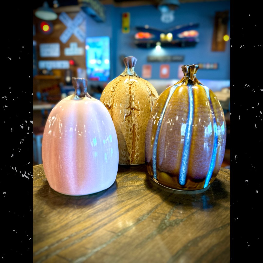 Isaac Shue "is art" has a lot more of these ceramic pumpkins and and many more at Gallery Mostaza. Go to the Gallery tomorrow between 9AM and 3 PM to get yourself some amazing pumpkins!