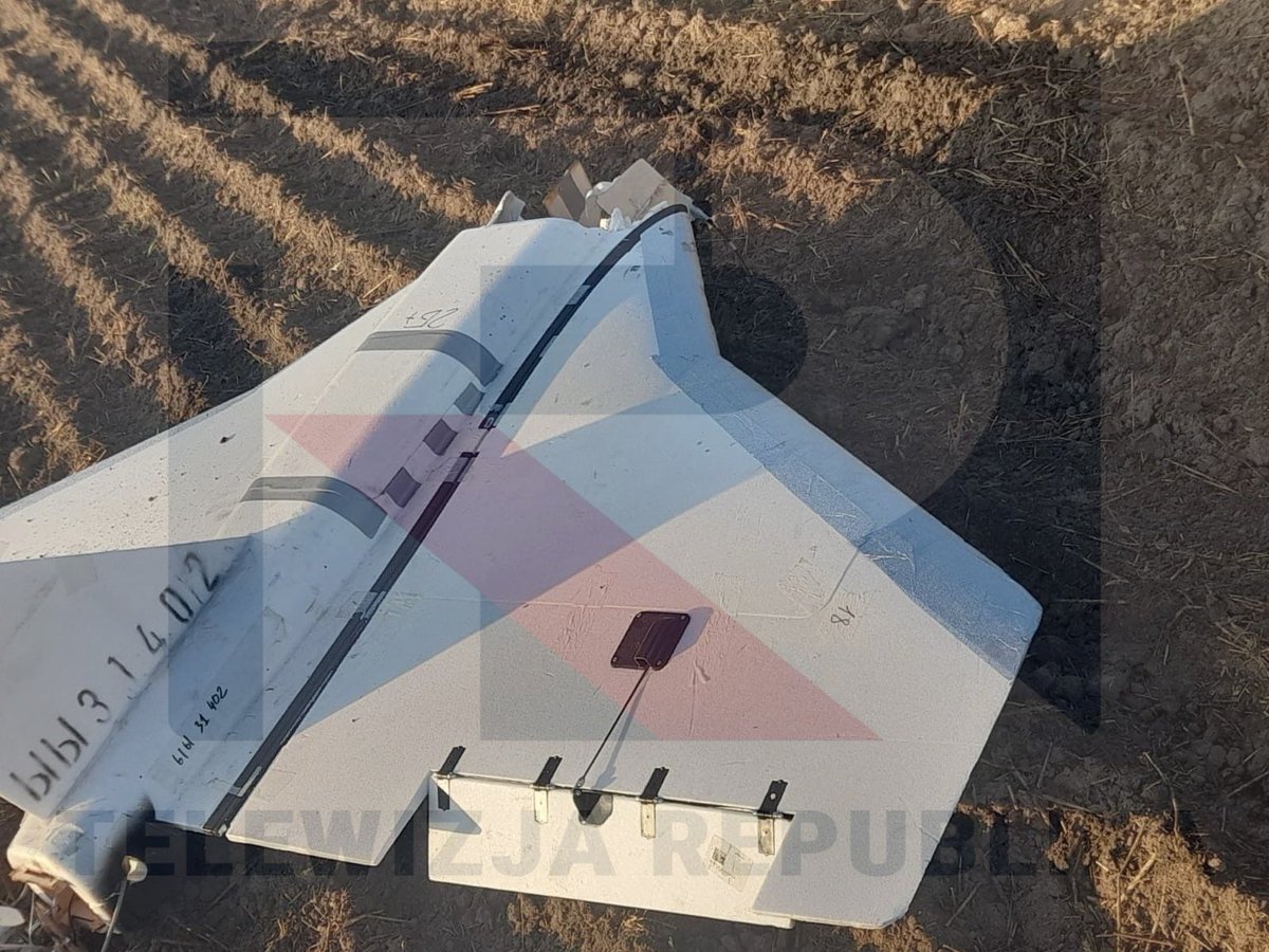 michal.rachon (@michalrachon) on Twitter photo 🚨 BREAKING NEWS — Last night’s Russian drone strike on 🇵🇱 was twice as large as first reported.
Not ~20, but around 50 drones were directed toward Poland. Roughly half crossed into our airspace (those posing a threat were neutralized by allied Air Force), while the other half 🚨 BREAKING NEWS — Last night’s Russian drone strike on 🇵🇱 was twice as large as first reported.
Not ~20, but around 50 drones were directed toward Poland. Roughly half crossed into our airspace (those posing a threat were neutralized by allied Air Force), while the other half