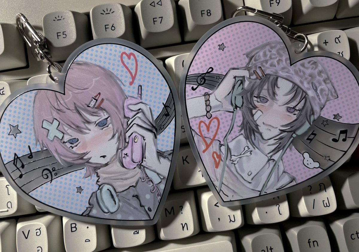 อวดพวงกุญแจโชโกะรุยสุดแบ๊วที่ไปจ้างคมช. คุณ @.smorpye มาค่ะ น่ารักที่สุด ////_//// 🩷🤍🩵