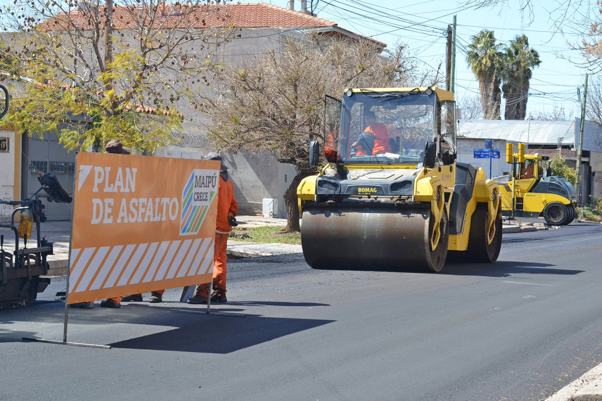 MaipuMunicipio's tweet photo. 🔹Plan Integral de Asfalto 2025-2026.🔹

Seguimos con las obras programadas en distintos puntos del departamento:
📍Calle Barcala. https://t.co/2fXclPQiEn