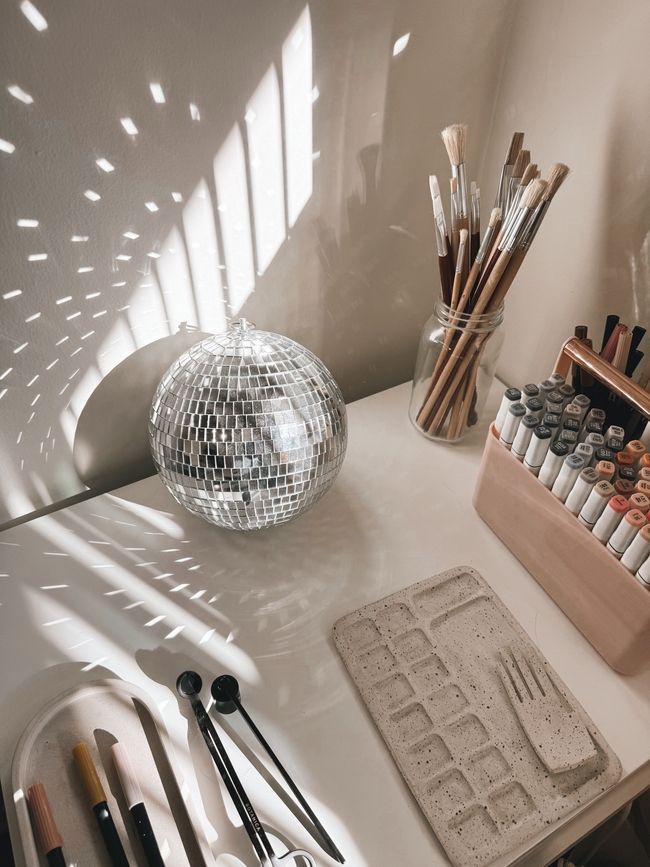 Do you ever take creative breaks? Sometimes stepping away is exactly what sparks the best ideas. 

Here are a few ways you can reset:
▪️ Dive into a new book or topic
▪️ Spend time in nature
▪️ Learn a skill 
▪️ Switch up your environment

Which one do you do most often?