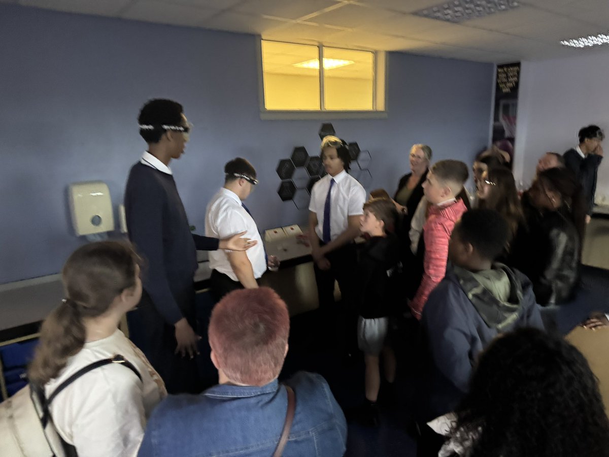 Thank you so much to Ms Koleva for letting some of our Young STEM Leaders assist in the S1 information evening last night. This was a fantastic opportunity for them to develop some of their leaderships skills. Well done guys <a href="/YoungSTEMLeader/">Young STEM Leader</a>