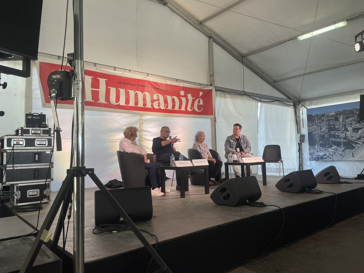 VietnamDioxine's tweet photo. La @FetedelHumanite est lancée avec une discussion au Village du Monde sur les 50 ans de la fin de la Guerre du Vietnam animé par @AxelNodinot avec Trần Tố Nga, Alain Ruscio, historien et Hélène Luc ancienne sénatrice. 

Rejoignez-nous sur notre stand où l’on vend des banh mi ! https://t.co/pUepoItWGt