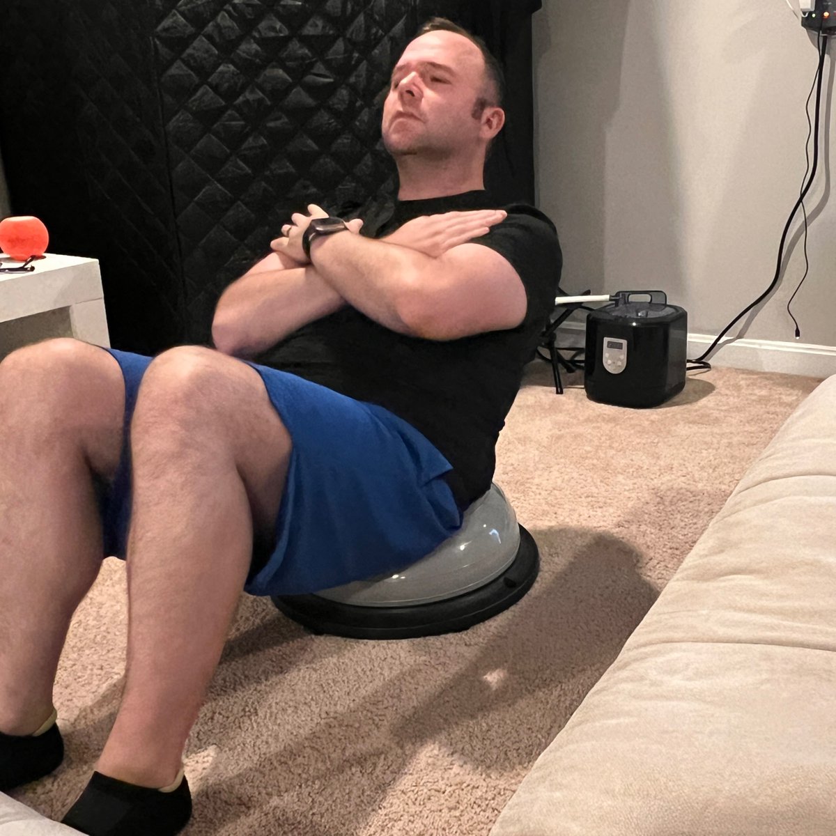 AdamChurchwell's tweet image. Moving my body daily isn’t just about health—it’s how I keep stress in check and joy in my routine. Even a quick stretch counts. What’s your favorite way to stay active? #WorkLifeHarmony #SuccessSimplified