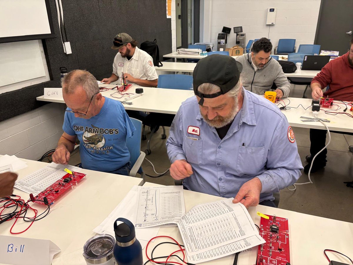 We’re proud to highlight a recent Fundamentals of Electrical/Electronics (FEE) training conducted by our Local 757-Portland, OR and TriMet. This training equips frontline workers with the critical electrical and electronic skills needed to maintain today’s advanced and