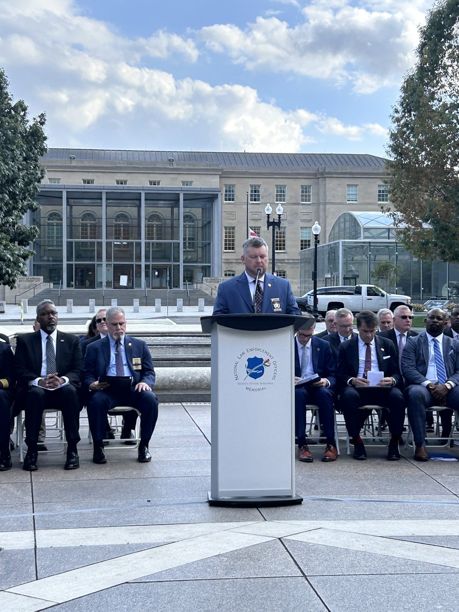 Yesterday, on September 11, Sheriff (Ret.) Justin Smith represented the National Sheriffs’ Association at memorial events hosted by the National Law Enforcement Officers Memorial Fund, the Police Unity Tour, and the Federal Law Enforcement Officers Foundation. He took part in the