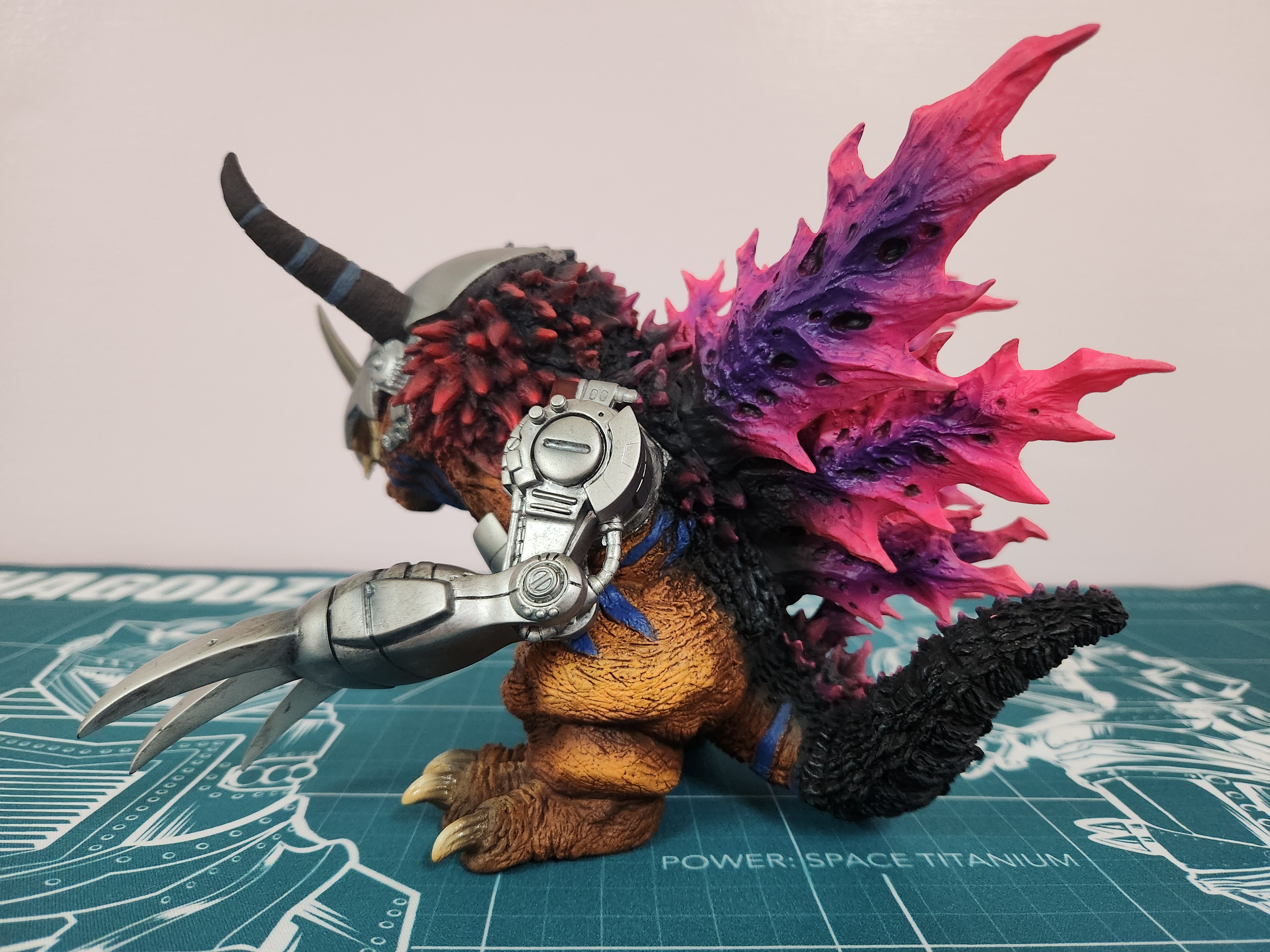 ゴジラアンスリウムチルマバジェンセ アンスリウム（原種）：マグニフィカム シルバー×（ミシェル