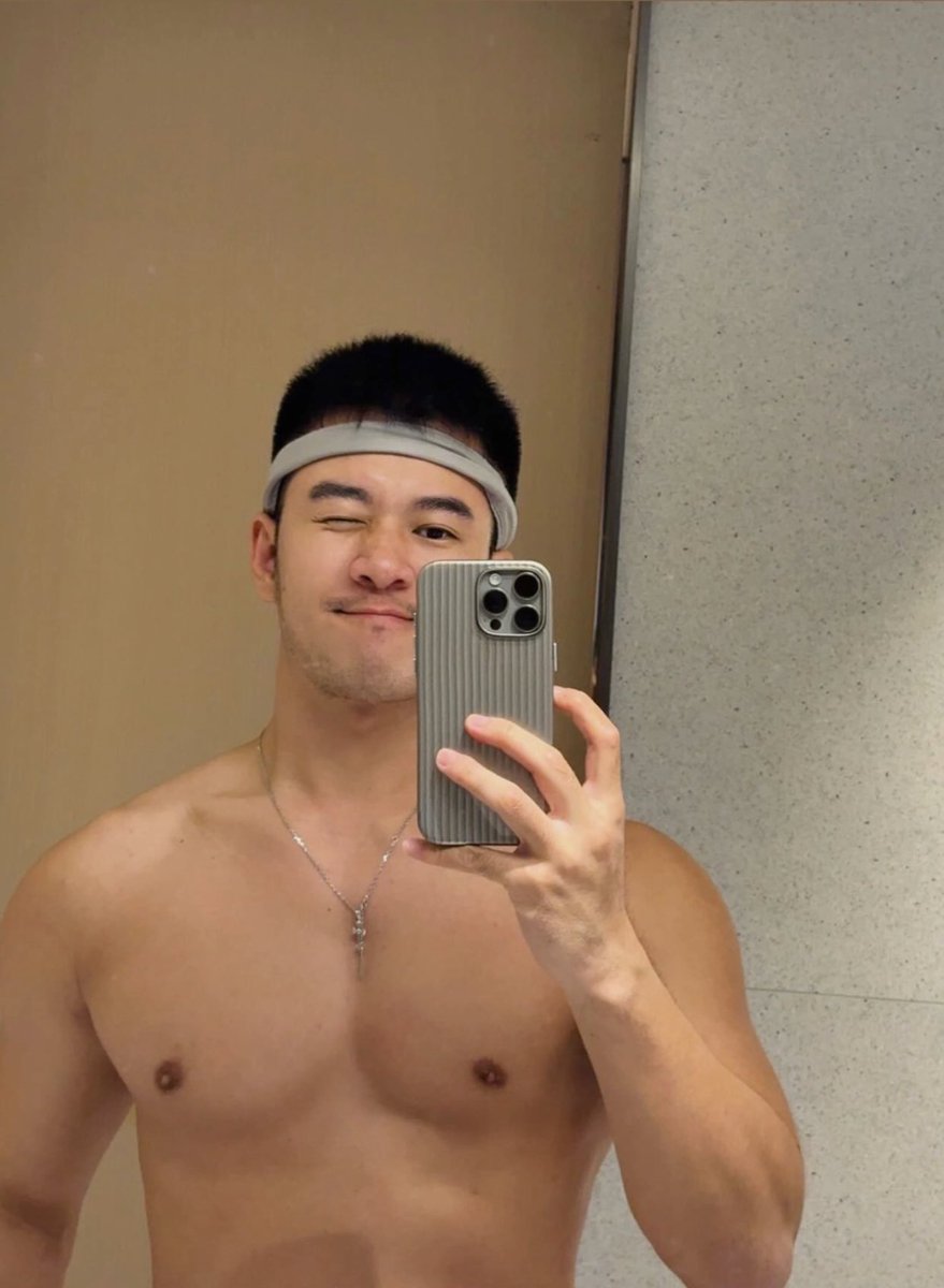 どうすれば誠実なパートナーに出会えますか？ 言葉よりも実際の行動の男が好きです。😔
 #新しいプロフィール画像