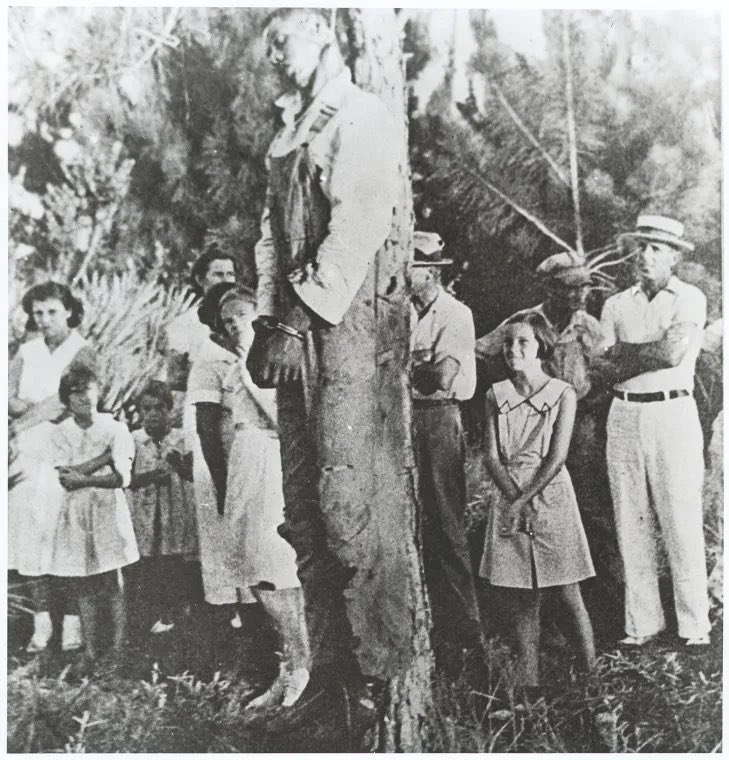White people brought their children to observe lynchings. See the child smiling as Rubin Stacy’s lifeless body hangs nearby

allyfromnola.medium.com/why-white-peop…