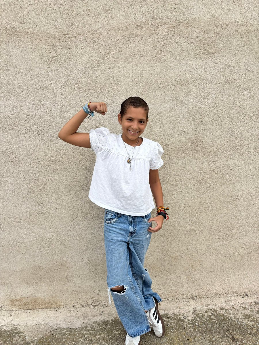 mariacmpfg's tweet image. Hola Afición 🤗
Quiero deciros que hoy he terminado el cuarto ciclo que empecé el martes, justo después de volver de Roma.
Y aunque estos días estoy un poco molesta con un brazo y habrá que esperar a las próximas pruebas, estoy feliz y agradecida.
Disfrutar del finde, os quiero🥰