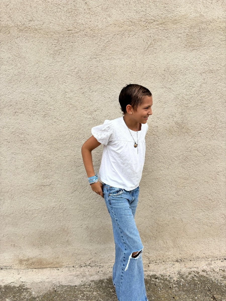 mariacmpfg's tweet image. Hola Afición 🤗
Quiero deciros que hoy he terminado el cuarto ciclo que empecé el martes, justo después de volver de Roma.
Y aunque estos días estoy un poco molesta con un brazo y habrá que esperar a las próximas pruebas, estoy feliz y agradecida.
Disfrutar del finde, os quiero🥰