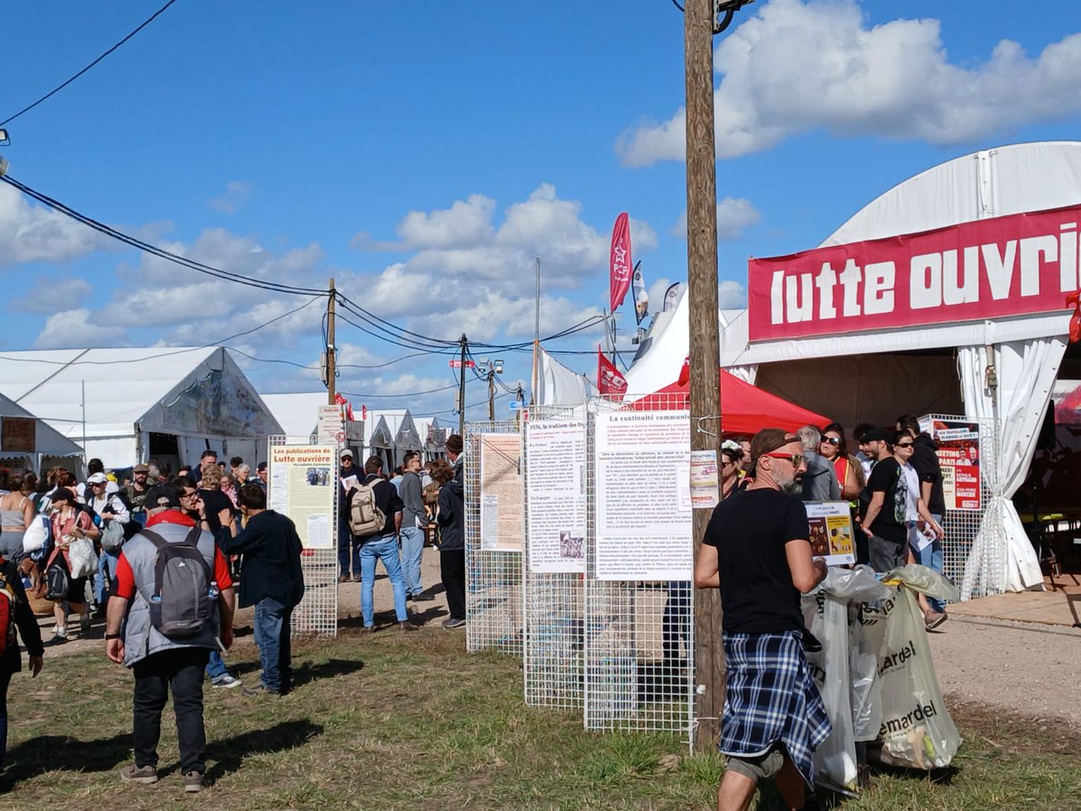 Nathalie Arthaud (@n_arthaud) on Twitter photo Rdv demain samedi à la <a href="/FetedelHumanite/">Fête de l'Humanité</a>. J'anime un débat au stand LO à 19h : face aux prédateurs capitaliste, à l'évolution réactionnaire et guerrière, redonner au communisme son sens révolutionnaire et internationaliste. Rdv demain samedi à la <a href="/FetedelHumanite/">Fête de l'Humanité</a>. J'anime un débat au stand LO à 19h : face aux prédateurs capitaliste, à l'évolution réactionnaire et guerrière, redonner au communisme son sens révolutionnaire et internationaliste.