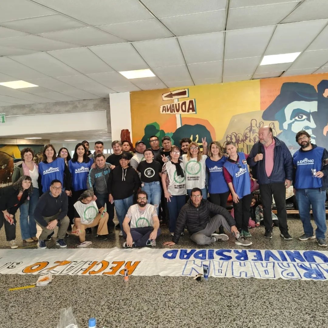CONADUHistorica's tweet photo. ::Paramos y marchamos contra el veto a la Ley de Financiamiento Universitario::
Se realiza hoy un paro nacional en todas las Universidades Públicas del país. En ese marco, en el día de ayer se llevó adelante una jornada de visibilización con múltiples actividades. https://t.co/4gansWYbqN