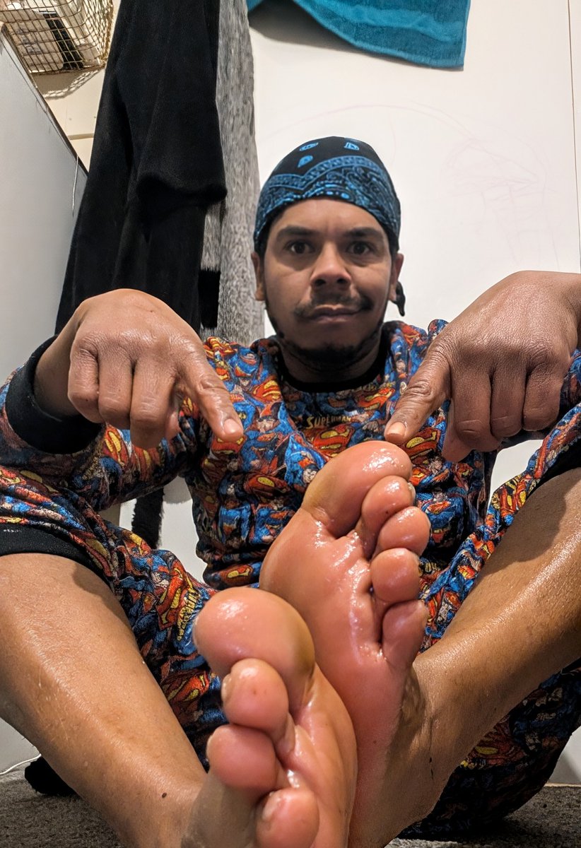 MasterDaz3's tweet photo. I don't care if you're straight, gay or Bi that's irrelevant. You're new attraction is my feet 🐾

Findom cashmaster cashslave humanatm bnwo nbwo BBC blackmaster footmaster footfetish feetfetish footsub footslut footslave MNWO https://t.co/kfmN1IiF2k