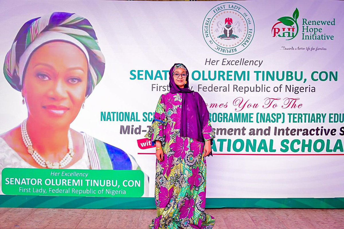 nuramaru1's tweet photo. The Wife of the Hon. Minister of State for Defence, Hajiya @AishaMatawalle, joined the First Lady of Nigeria, @SenRemiTinubu, CON, and other dignitaries at the RHI/NASP Mid-Term Assessment &amp; Interactive Session at the State House, Abuja. https://t.co/CWsm6jm9AX