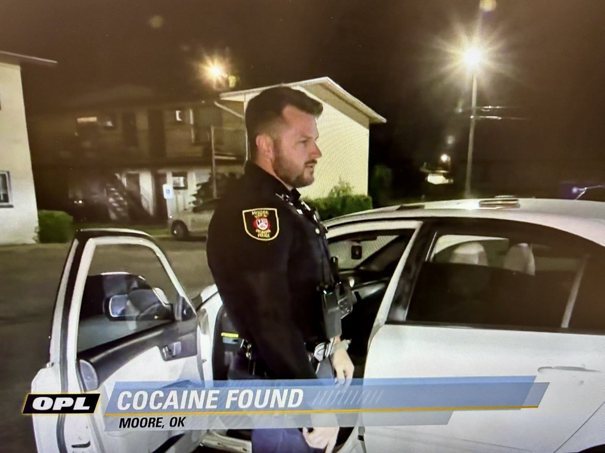MoorePolice's tweet image. 🙏 Until Next Time @OfficialOPLive 🙏
From drug busts, foot pursuits, shootings, and even some laughable moments, #MPD loved sharing our time on On Patrol: Live 🚔📺 

Proud to have represented #Oklahoma and can’t wait to do it again! 💙 #moorestrong #OPlive #OPL #OPLNation