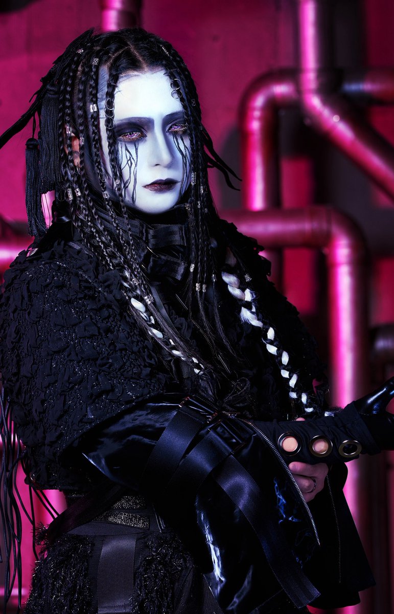 official_DAMNED's tweet image. DAMNED New Visual

ShoKu -蝕-

◤◢◤ 明日22:00 ◢◤◢

Vo.一音

9/22(月) 渋谷WWW