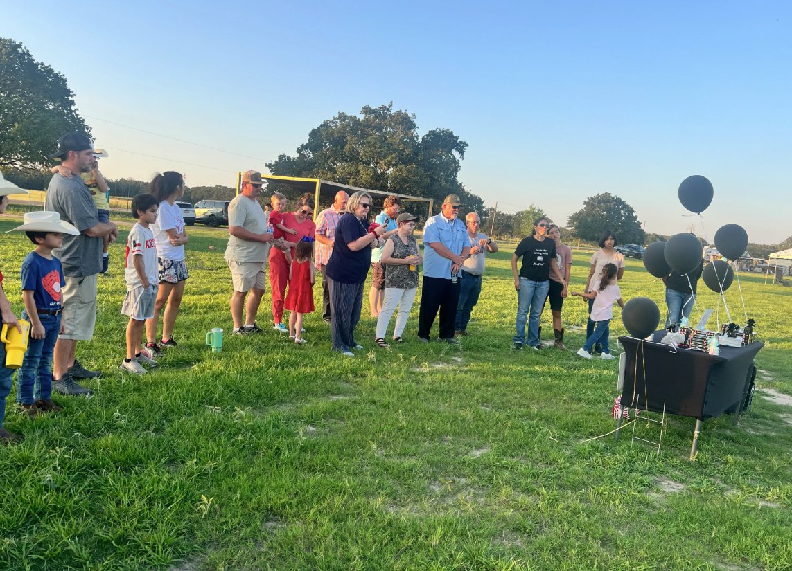 kwtx's tweet photo. 🙏The community in #Axtell, #Texas came together to mourn #CharlieKirk and pray for his family. https://t.co/zUYb7ARxOL https://t.co/0dQIq8xZPs